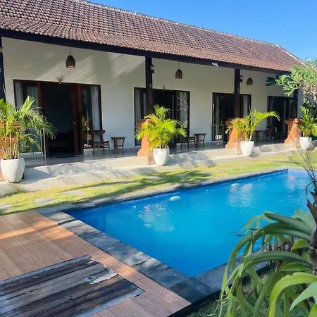 Wiryaroja - Quite Garden In Canggu