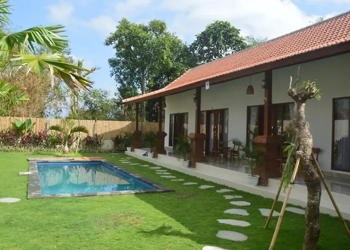 Wiryaroja - Quite Garden In Canggu